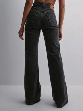 Black Ribcage Wide Leg Levi Jeans - Size 32